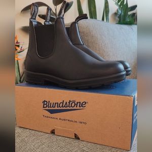 Brand New, In-Box Blundstone 510